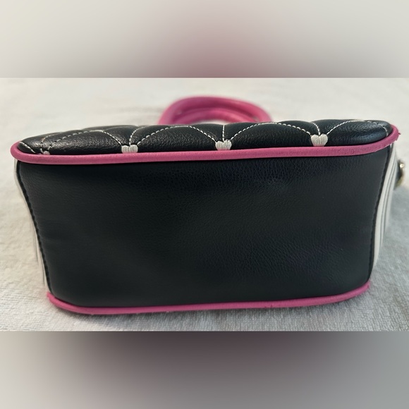 Luv Betsey by Betsey Johnson Y2K quilted faux leather mini satchel - Picture 4 of 12